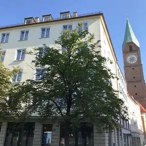 Hotel Der Tannenbaum, Munich